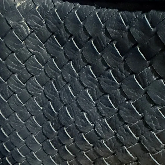 Faux Leather Woven Hobo Bag - Picture 3 of 5